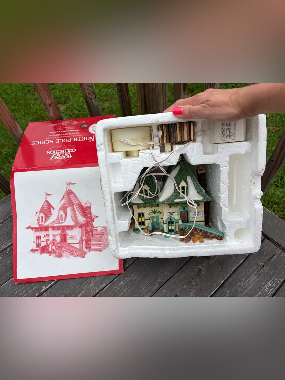 Department 56 Elsie's GingerbreadHeritage Village North Pole Series #56398U